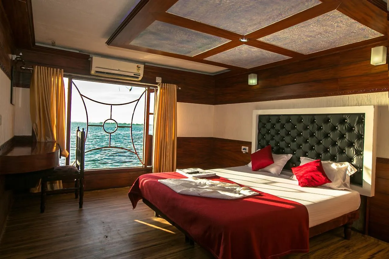 Harmony Houseboats Hotel Alappuzha
