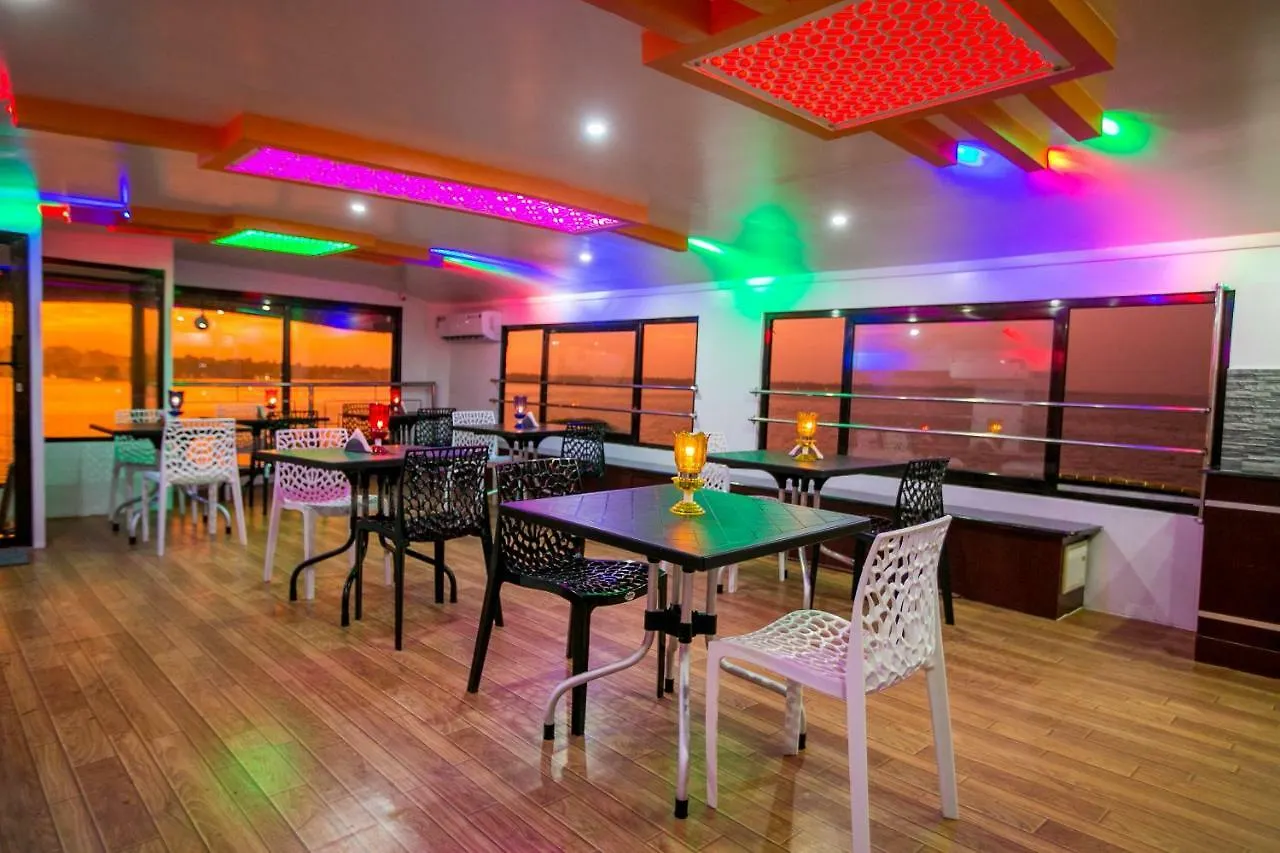 Harmony Houseboats Hotel Alappuzha Botel