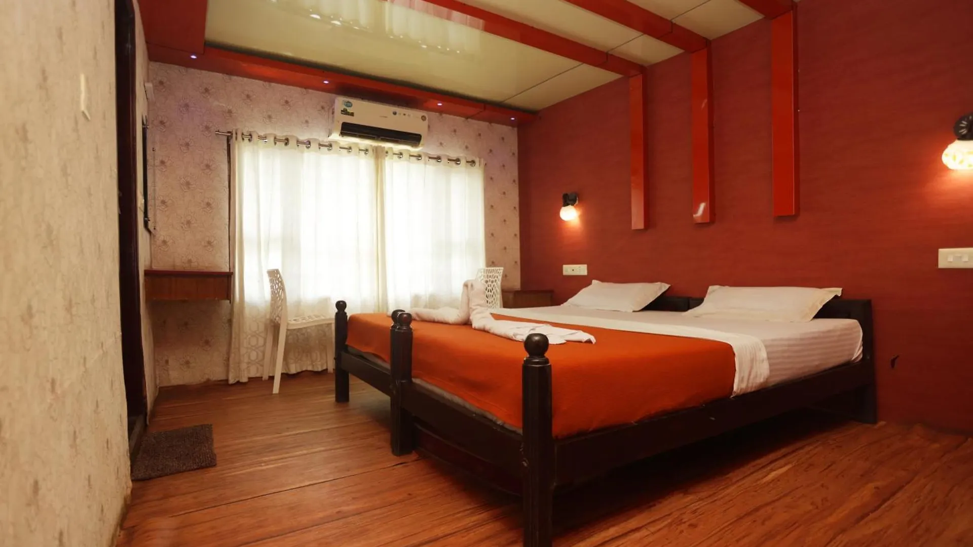 Harmony Houseboats Hotel Alappuzha Bådhotel